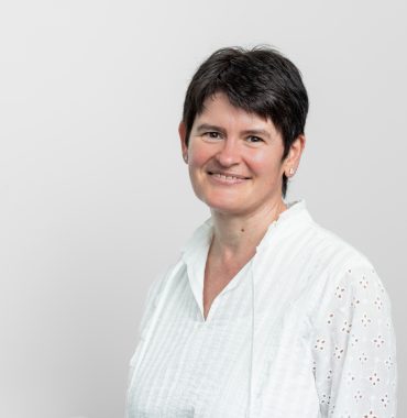Dr Catrinel Wright